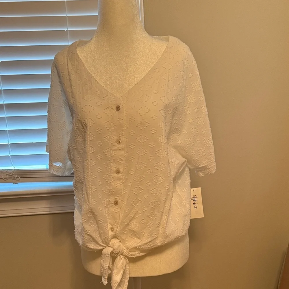 Style & Co. Cream Button-Down Blouse - Picture 1 of 8